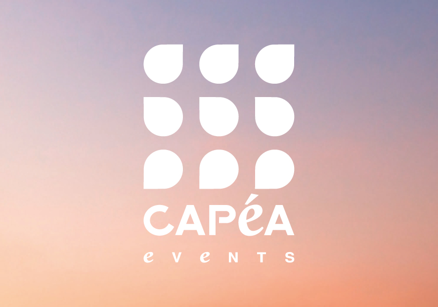 logo blanc sur fond degrade mauve et orange de lagence capea events saint etienne loire 42